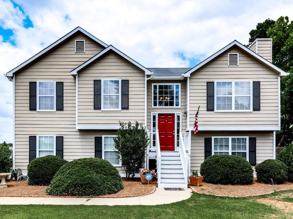 4 bedroom, 2,041 sq ft single family residence sold at 4874 Lake Park Lane, Acworth, GA 30101