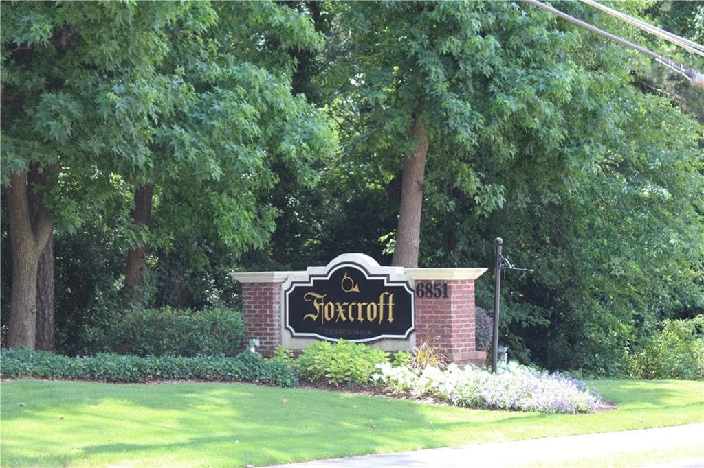 3 bedroom, 1,423 sq ft condominium sold at 6851 Roswell Road C1, Atlanta, GA 30328