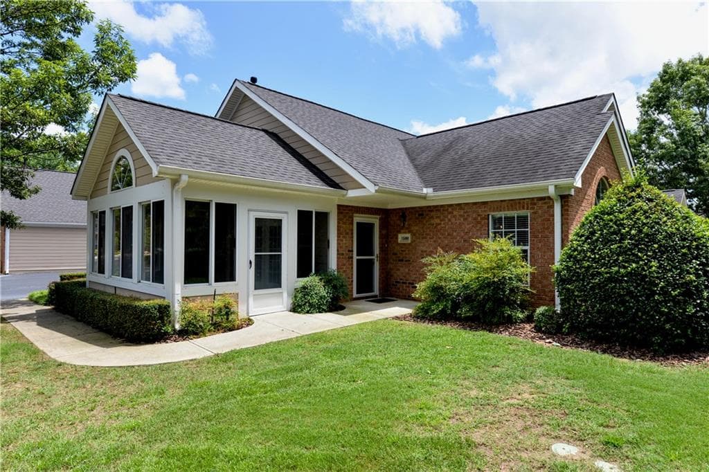 2 bedroom, 1,350 sq ft condominium sold at 15101 Windrush Lane, Alpharetta, GA 30009