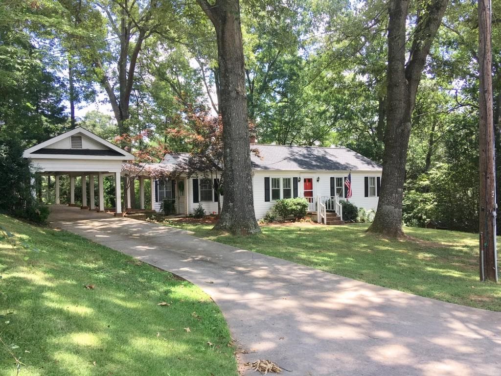 3 bedroom, 1,574 sq ft single family residence sold at 890 Longstreet Circle, Gainesville, GA 30501