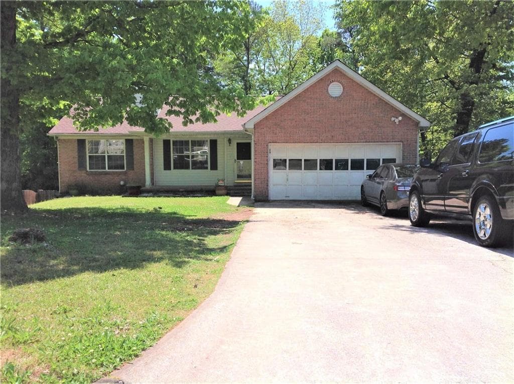 10367 Wrens Drive, Jonesboro, GA 30238 — most recent listing photo