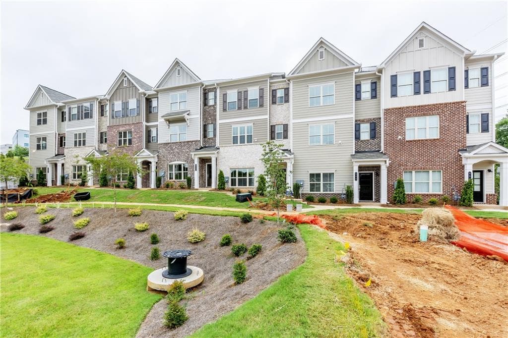 888 Caldwell Circle 70, Marietta, GA 30060 — most recent listing photo