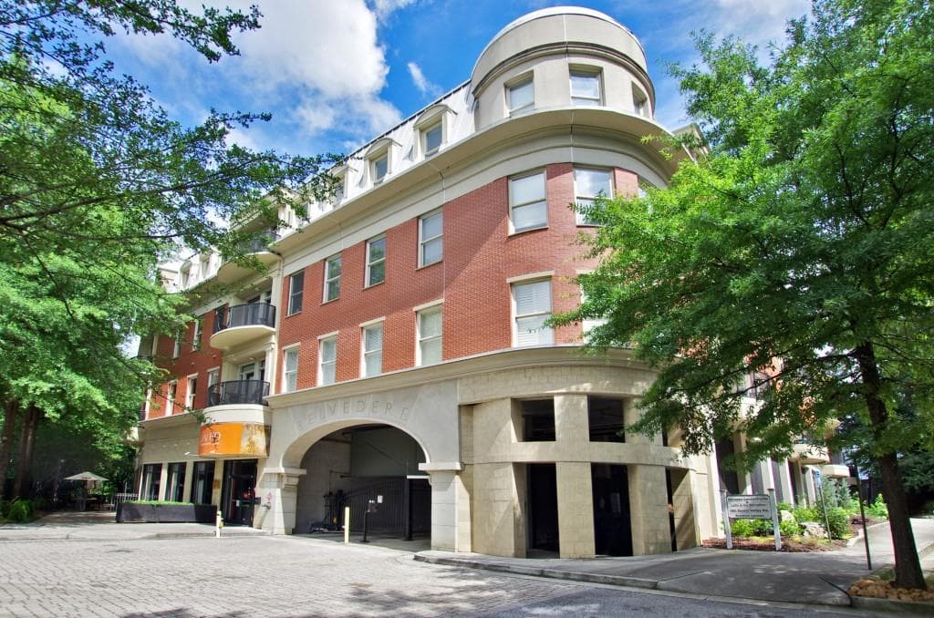 560 Dutch Valley Road 2205, Atlanta, GA 30324 — most recent listing photo