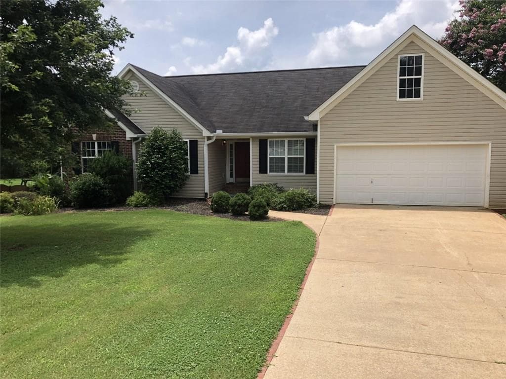 4 bedroom, 2,300 sq ft single family residence sold at 347 Kiley Drive, Hoschton, GA 30548