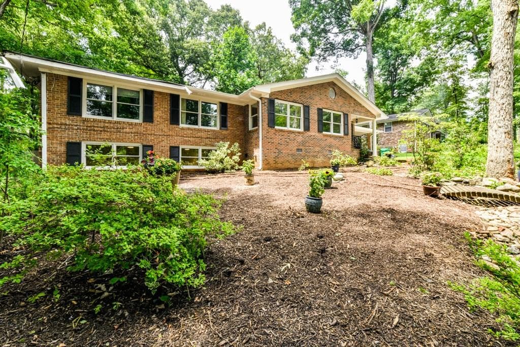 2926 Ponderosa Circle, Decatur, GA 30033 — most recent listing photo