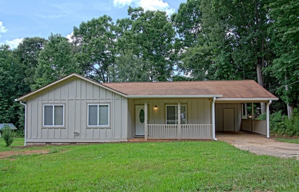 3 bedroom, 1,085 sq ft single family residence sold at 4454 Union Church Road, Flowery Branch, GA 30542