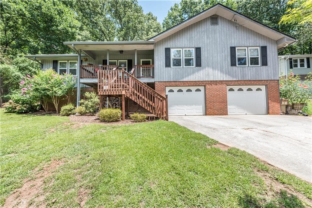 134 Creekview Drive, Woodstock, GA 30188 — most recent listing photo