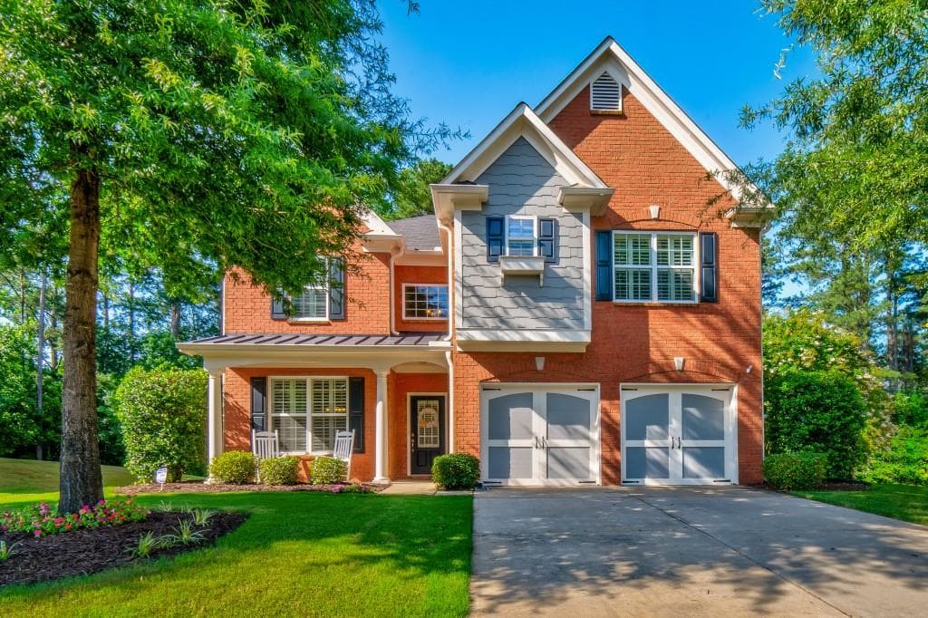 5 bedroom, 3,152 sq ft single family residence sold at 5490 Ivy Nole, Cumming, GA 30040