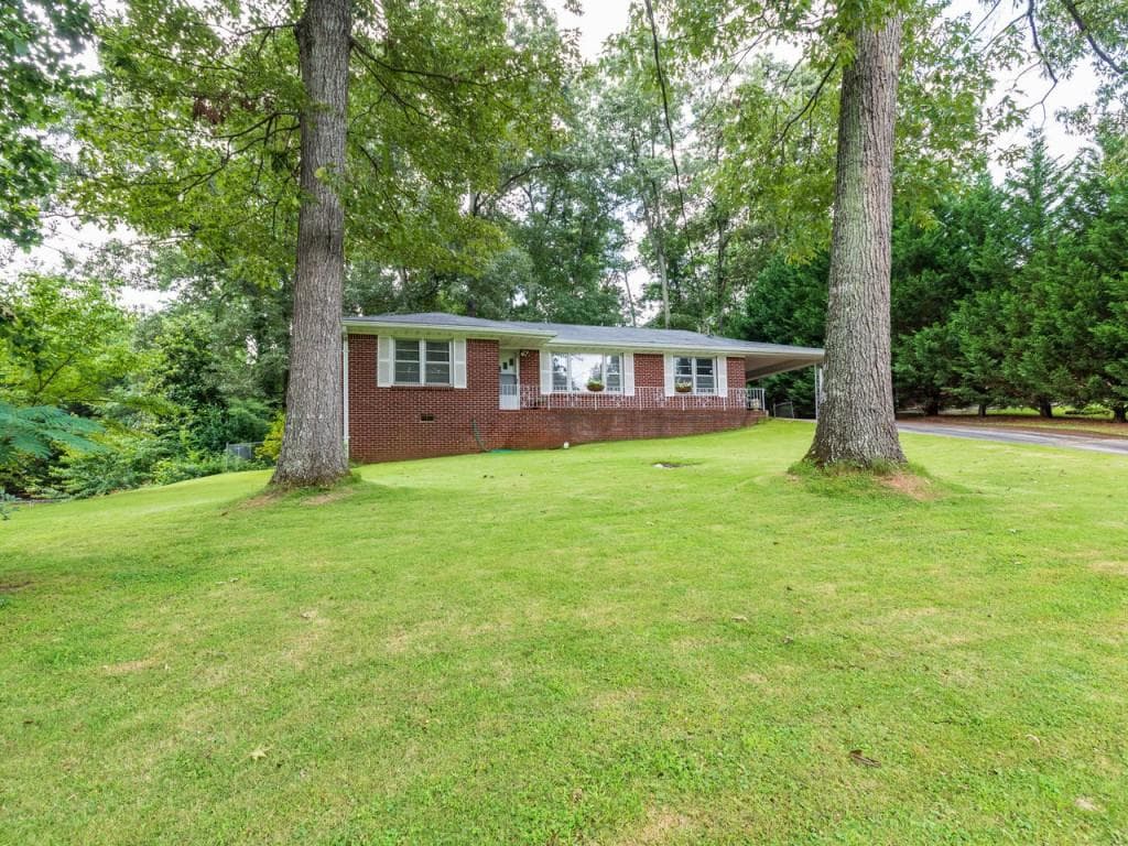 2 bedroom, 1,256 sq ft single family residence sold at 515 Rebecca Street, Lawrenceville, GA 30046