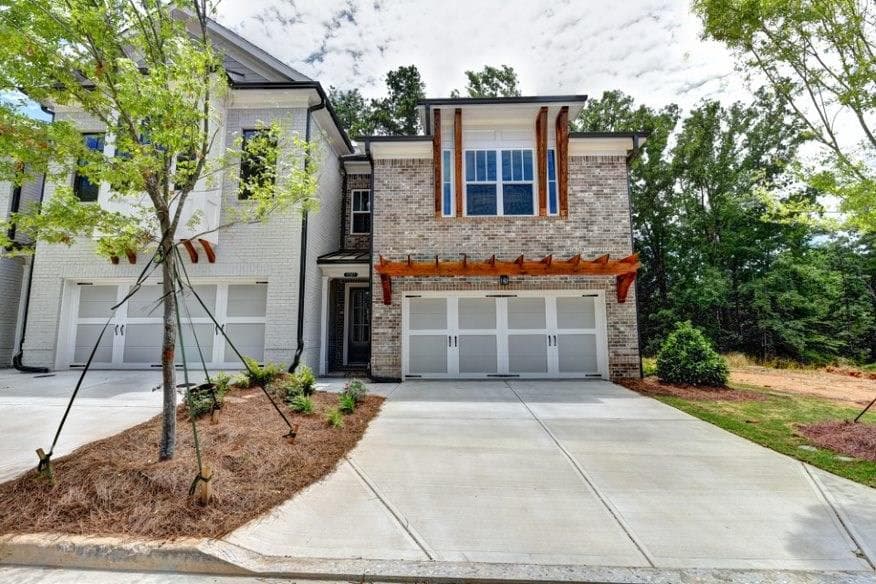 3 bedroom, 2,701 sq ft townhouse sold at 11917 Ashcroft Bend, Johns Creek, GA 30005