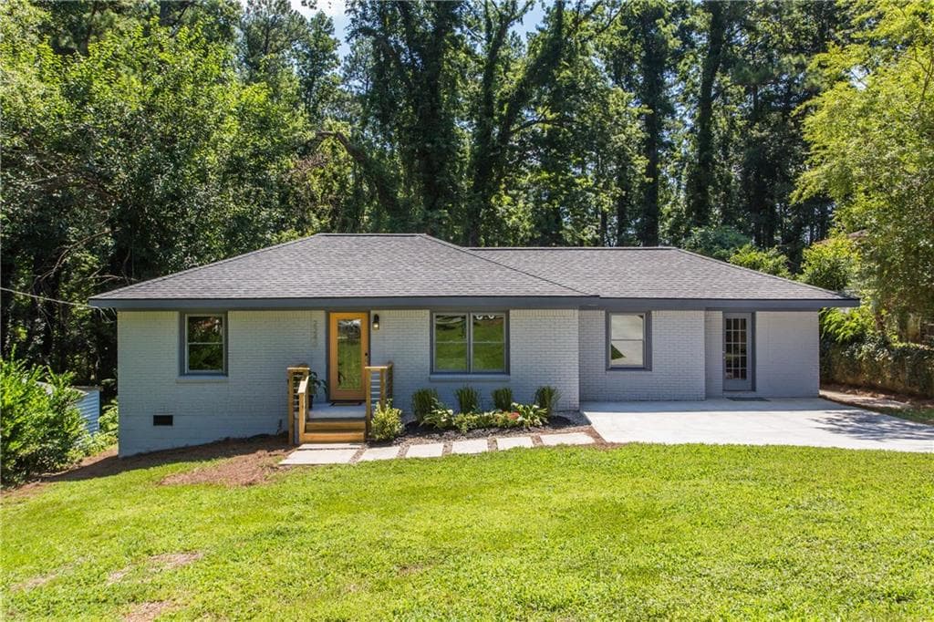 3 bedroom, 1,270 sq ft single family residence sold at 2240 Mark Trail, Decatur, GA 30032