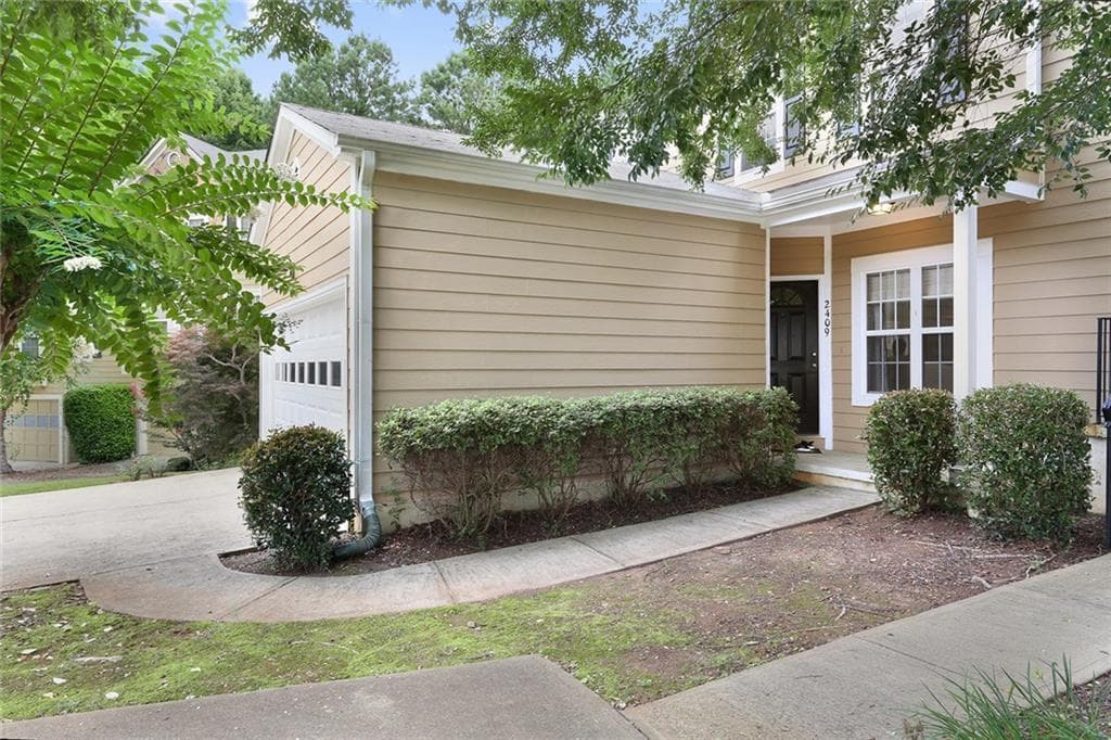 2409 Valley Cove Drive, Duluth, GA 30097 — most recent listing photo