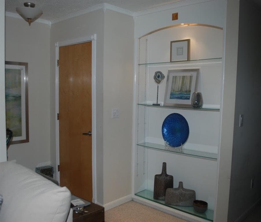 1 bedroom, 797 sq ft condominium sold at 6851 Roswell Road O-9, Sandy Springs, GA 30328