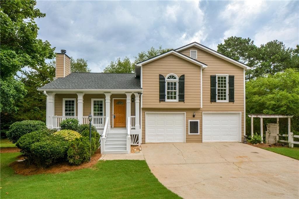 2112 Oakland Ridge Drive, Lawrenceville, GA 30044 — most recent listing photo