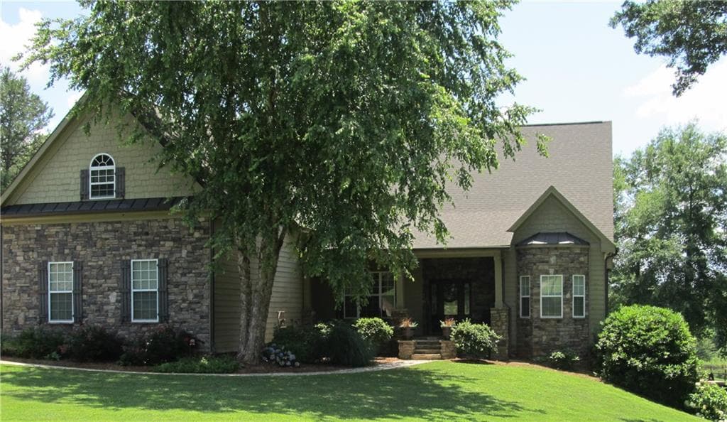 3 bedroom, 5,320 sq ft single family residence sold at 3553 Old State Road, Talmo, GA 30575