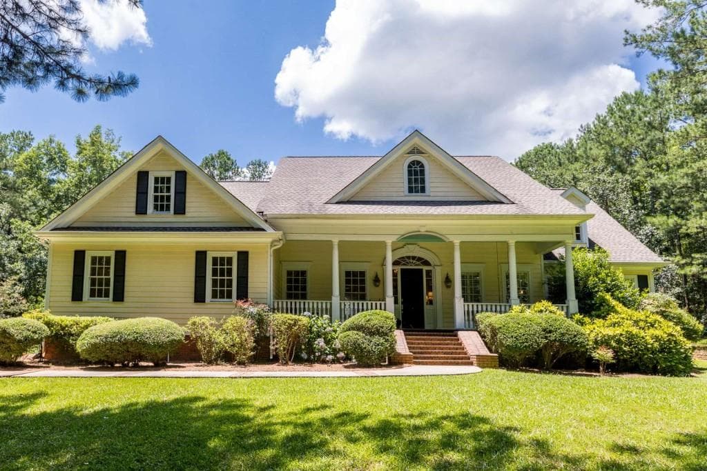 128 Deerwood Trail, Sharpsburg, GA 30277 — most recent listing photo