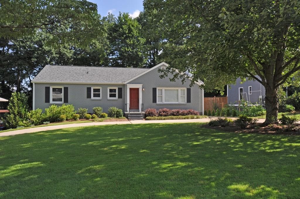 4 bedroom, 1,867 sq ft single family residence sold at 1292 Mayfair Drive, Atlanta, GA 30324