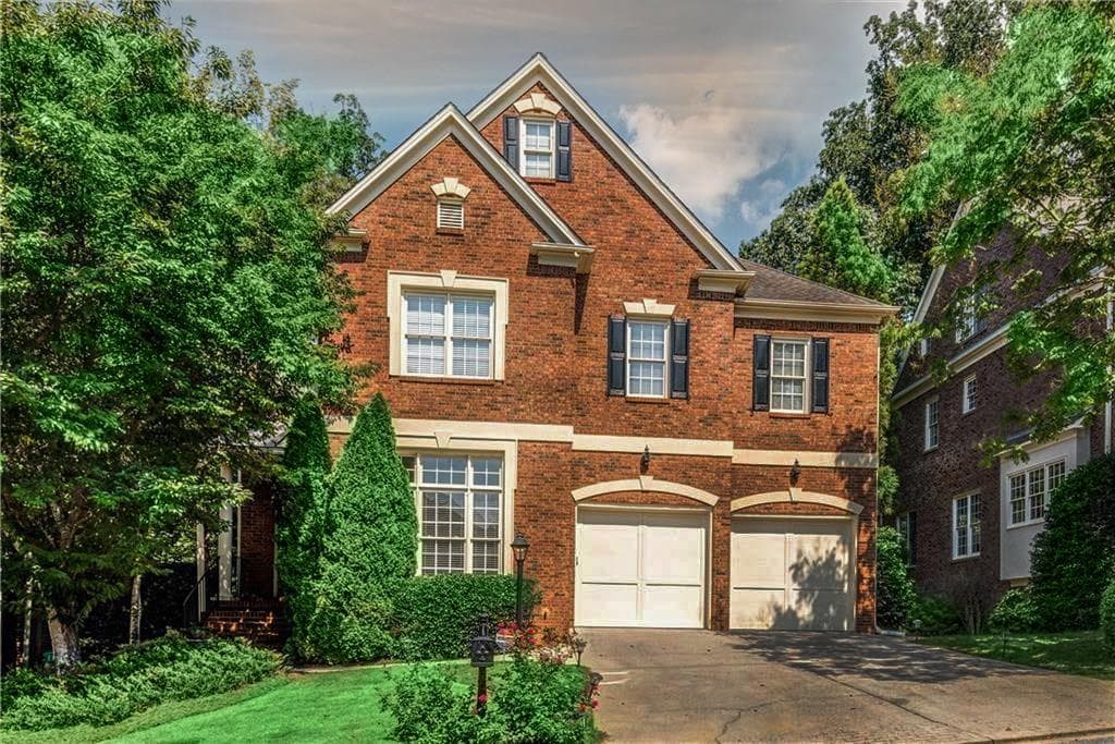 5 bedroom, 4,718 sq ft single family residence sold at 3525 Highgrove Way Way, Brookhaven, GA 30319