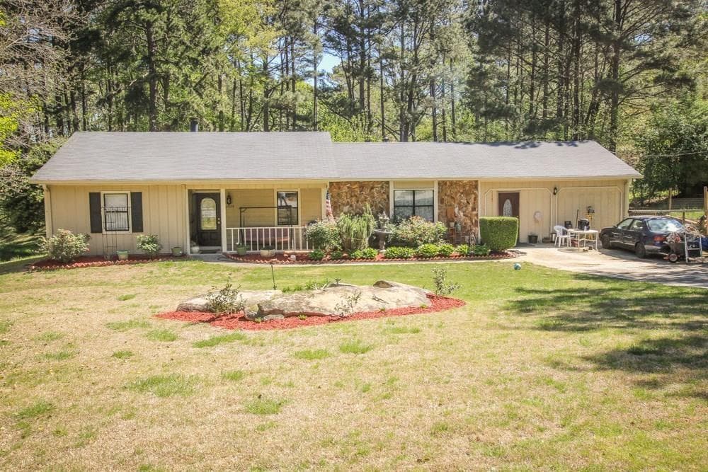 2828 Cherokee Cove, Stone Mountain, GA 30087 — most recent listing photo