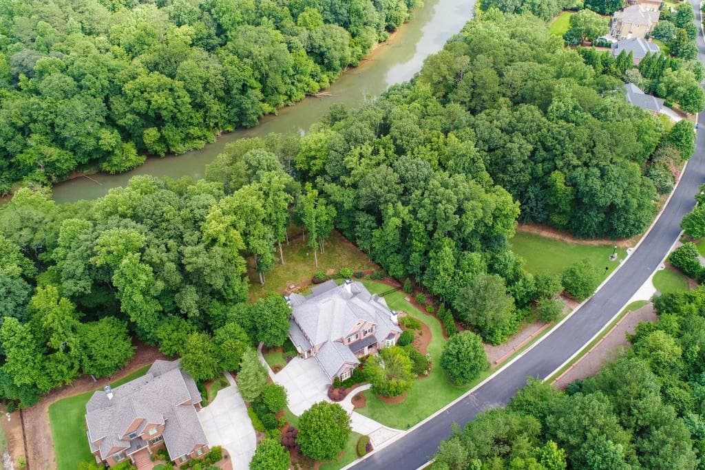 795 Vista Bluff Drive, Johns Creek, GA 30097 — most recent listing photo