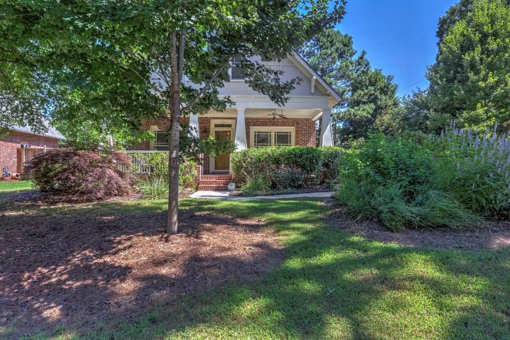 4 bedroom, 2,398 sq ft single family residence sold at 1978 Timberwood Trace, Decatur, GA 30032