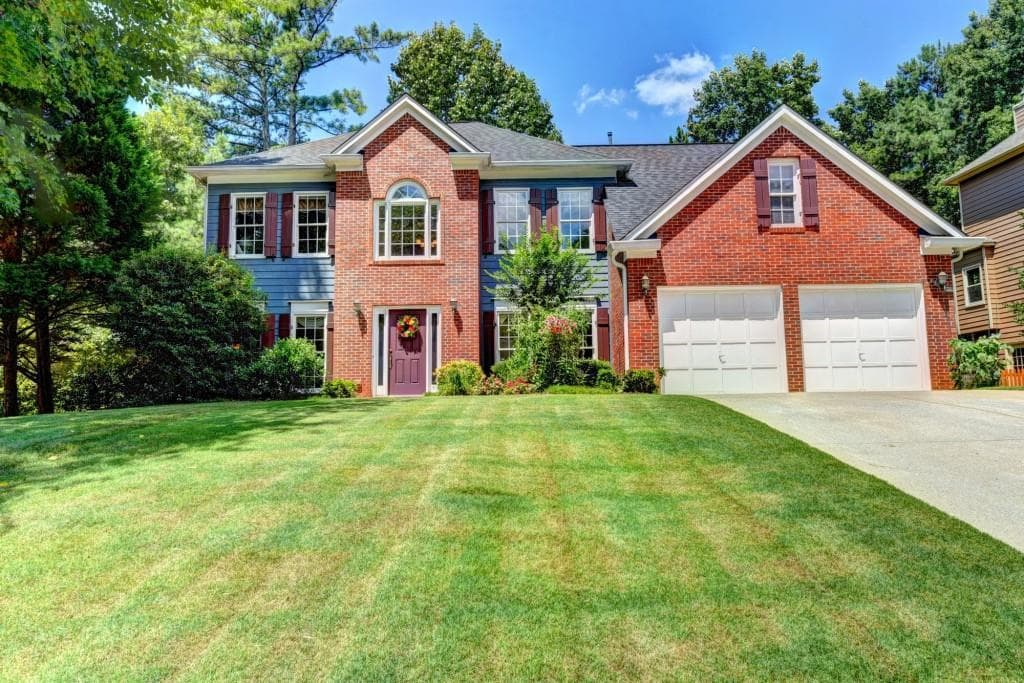 5685 N Hillbrooke Trace, Johns Creek, GA 30005 — most recent listing photo