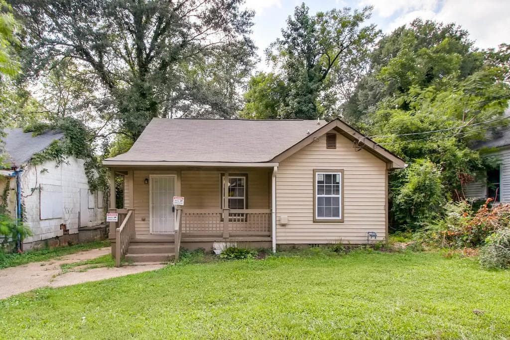 3 bedroom, 1,611 sq ft single family residence sold at 1115 SELWIN Avenue, Atlanta, GA 30310