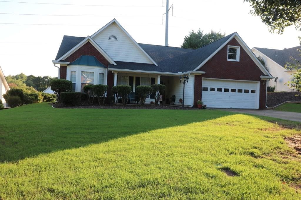 3 bedroom, 2,144 sq ft single family residence sold at 2200 SAINT THOMAS Way, Suwanee, GA 30024