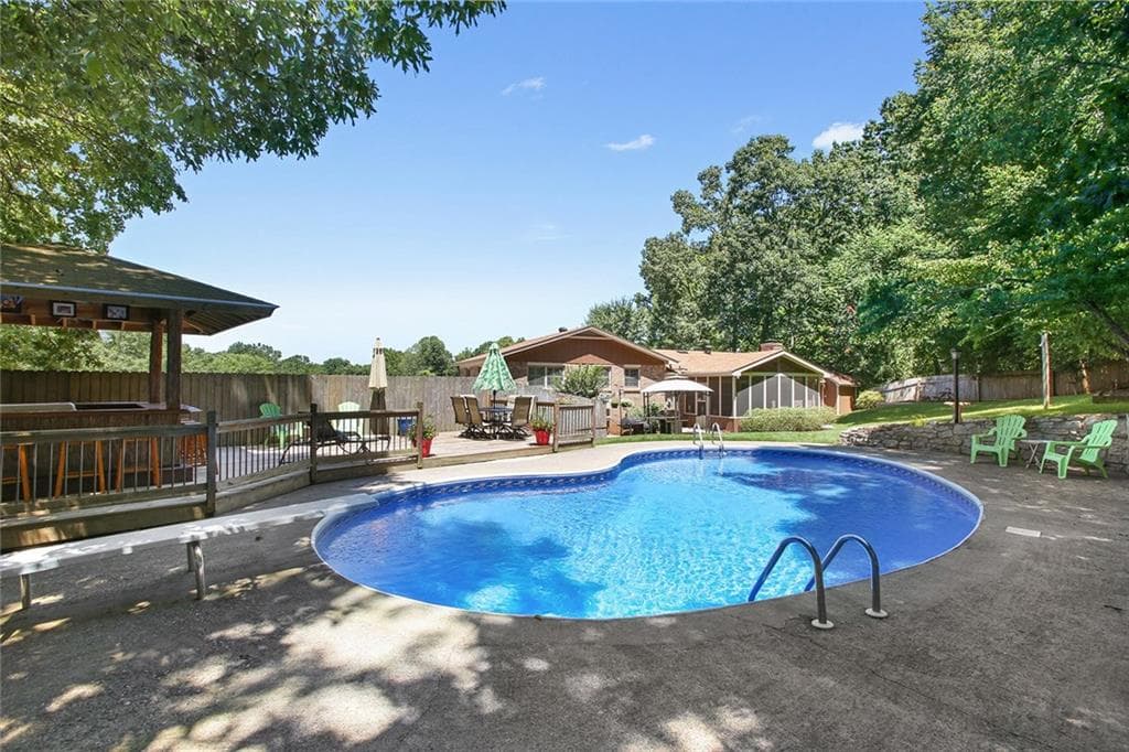 472 Windol Court, Marietta, GA 30066 — most recent listing photo