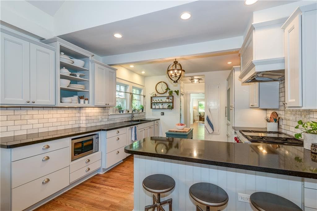 5 bedroom, 3,481 sq ft single family residence sold at 856 Greenwood Avenue, Atlanta, GA 30306