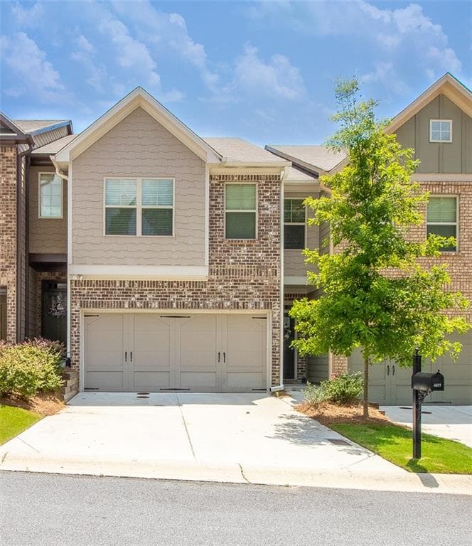 3 bedroom, 1,847 sq ft townhouse sold at 4977 Whiteoak Walk 19, Smyrna, GA 30080