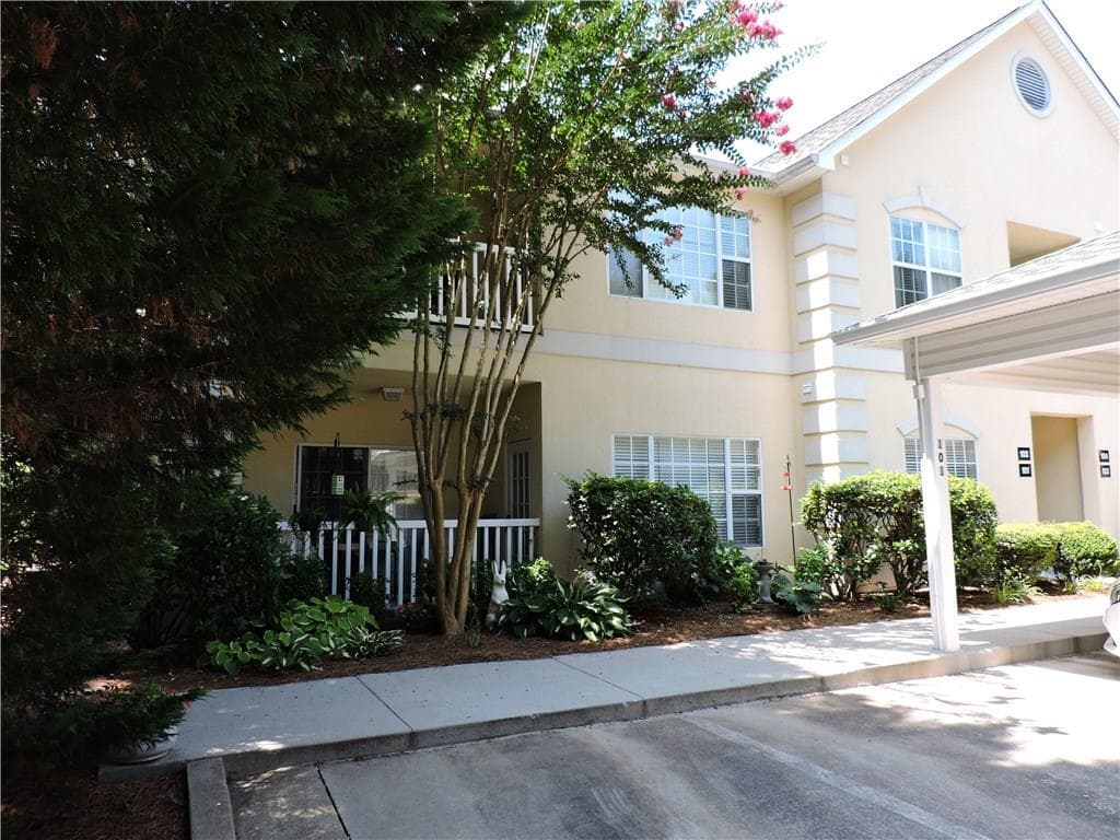 1001 Holly Drive 102, Gainesville, GA 30501 — most recent listing photo