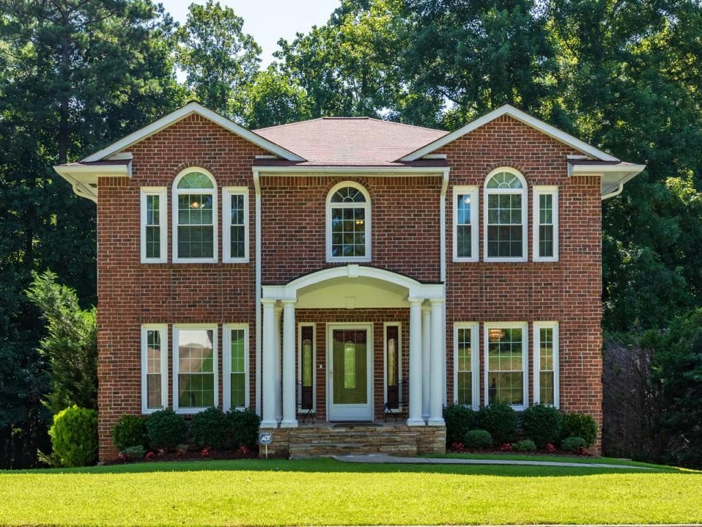 4 bedroom, 2,192 sq ft single family residence sold at 11235 Amy Frances Lane, Alpharetta, GA 30022