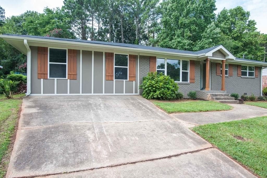 3 bedroom, 1,700 sq ft single family residence sold at 2491 Whites Mill Lane, Decatur, GA 30032
