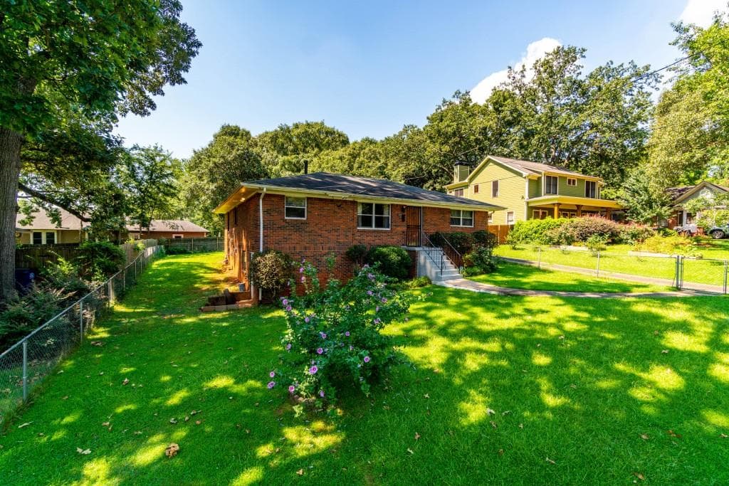 3 bedroom, 1,528 sq ft single family residence sold at 1389 Metropolitan Avenue, Atlanta, GA 30316