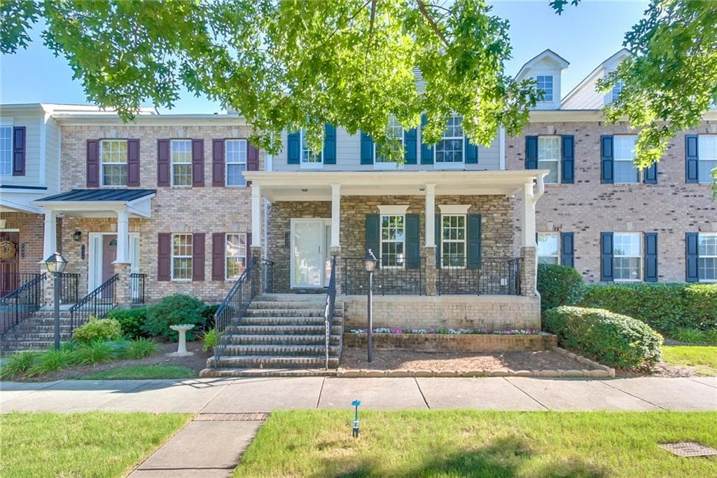 2 bedroom, 1,552 sq ft townhouse sold at 1437 Station Center Boulevard, Suwanee, GA 30024