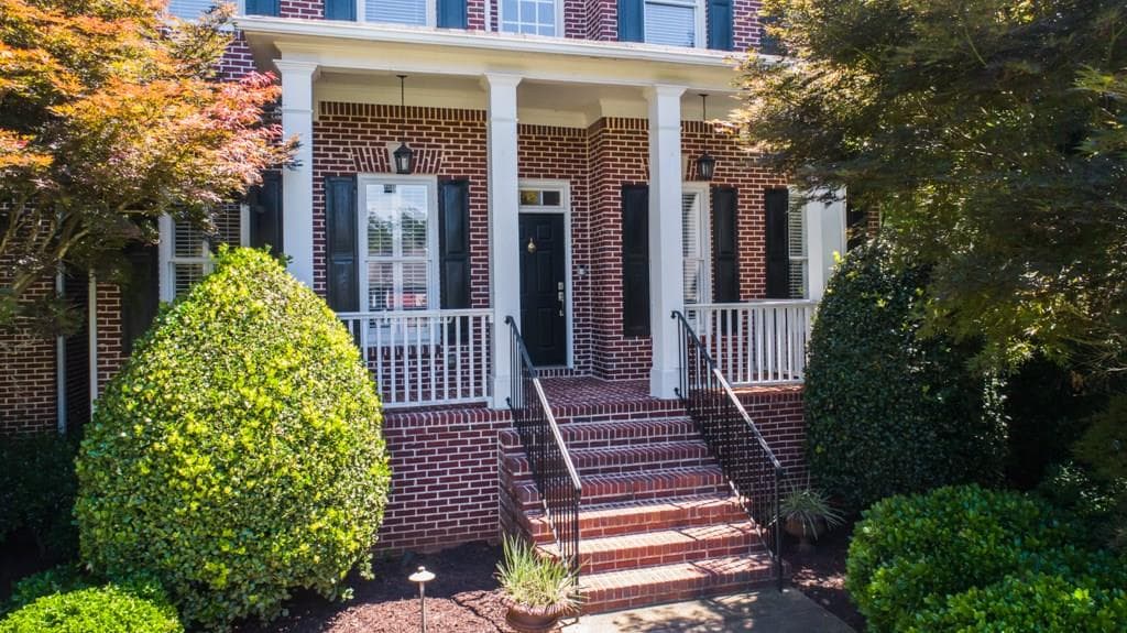 921 Saints Court, Marietta, GA 30068 — most recent listing photo
