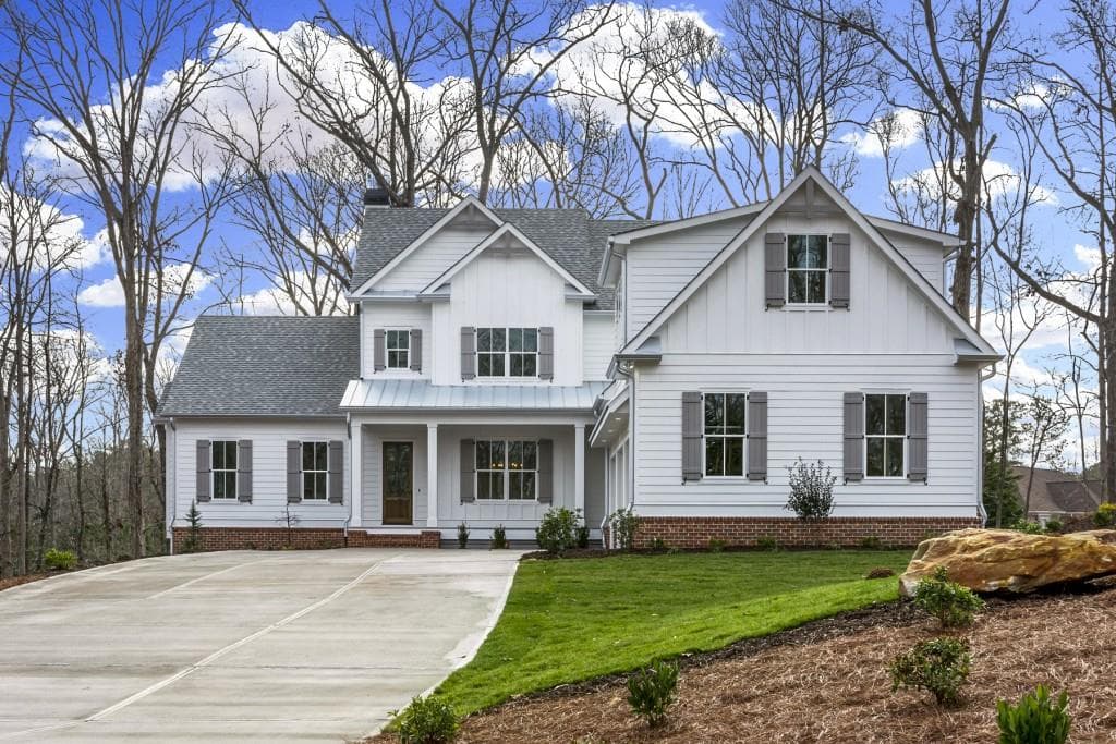 6 bedroom, 4,454 sq ft single family residence sold at 130 Sugar Lake Drive, Canton, GA 30115