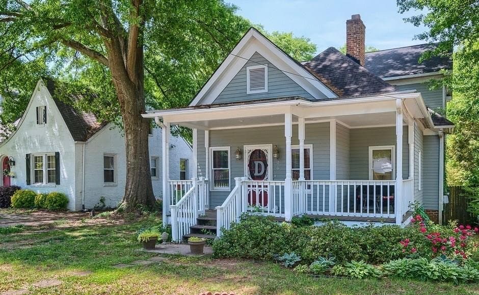 3 bedroom, 2,430 sq ft single family residence sold at 379 SE Morgan Place, Atlanta, GA 30317