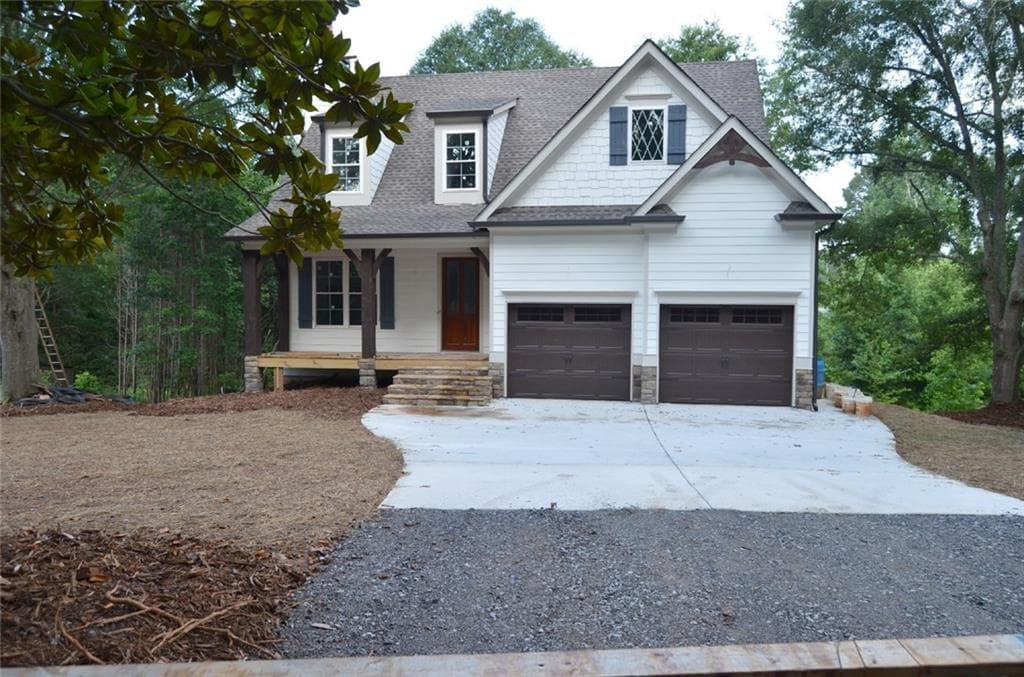 4 bedroom, 3,300 sq ft single family residence sold at 230 McArthur Drive, Canton, GA 30115