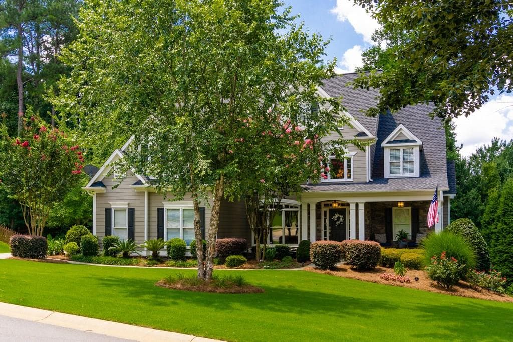 5 bedroom, 3,540 sq ft single family residence sold at 3910 Miles Way, Cumming, GA 30040