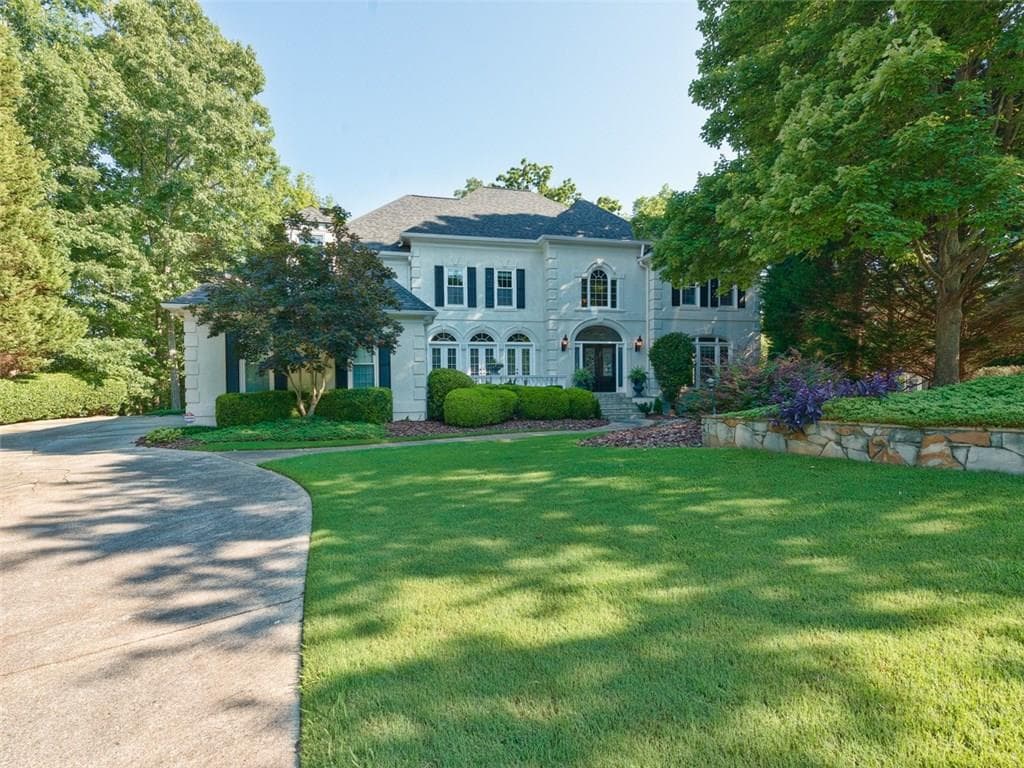 9085 Nesbit Lakes Drive, Alpharetta, GA 30022 — most recent listing photo