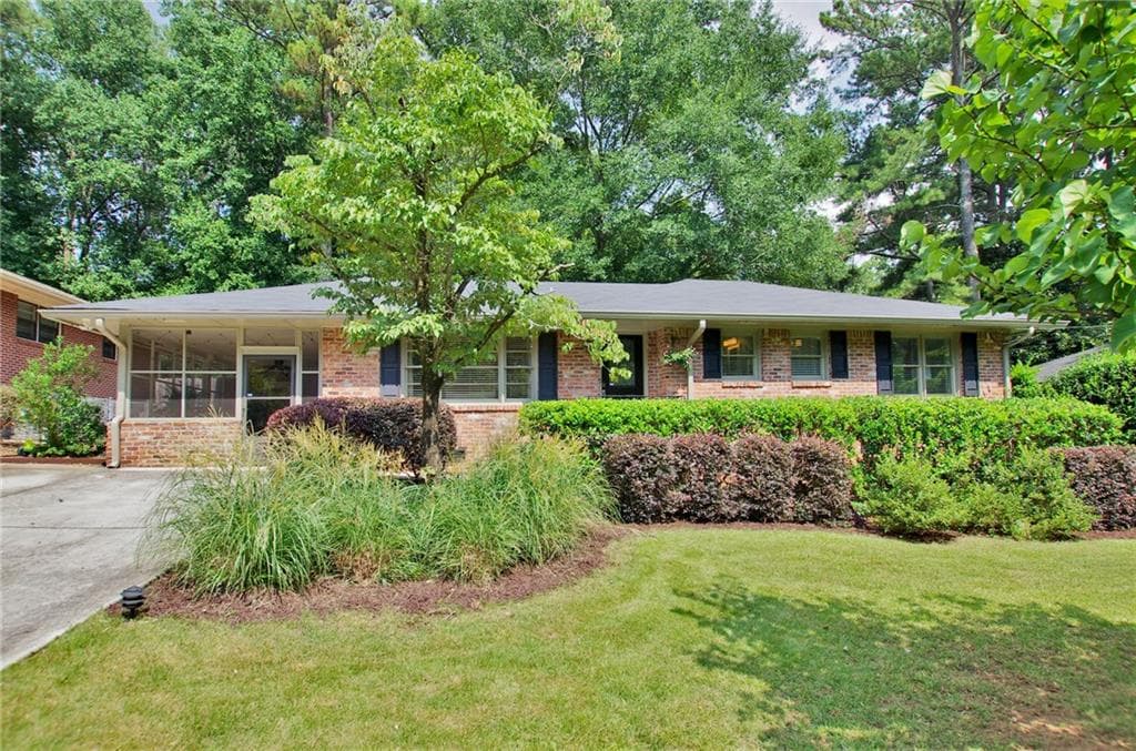 3 bedroom, 1,254 sq ft single family residence sold at 1047 N Valley Drive, Decatur, GA 30033