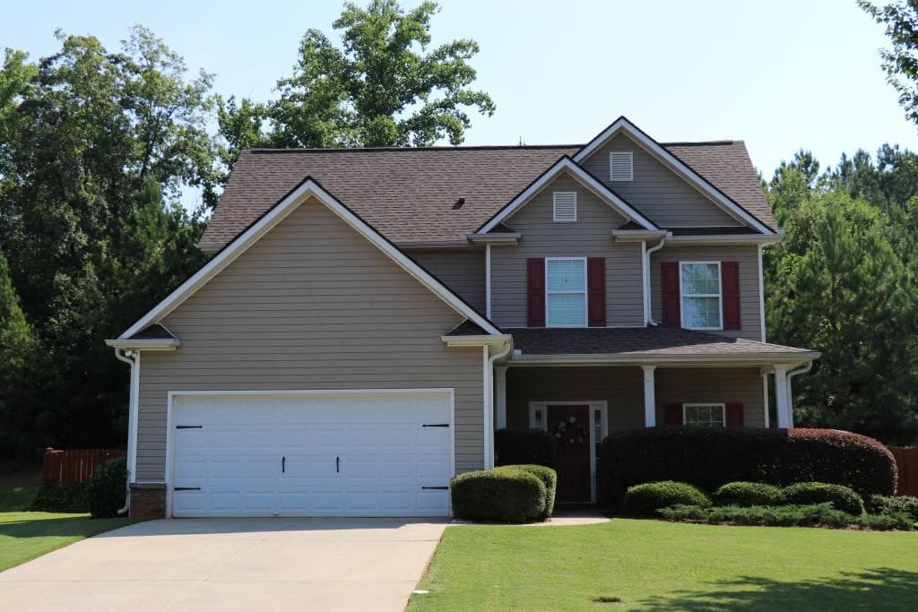 136 NORTHWOOD Drive, Commerce, GA 30529 — most recent listing photo