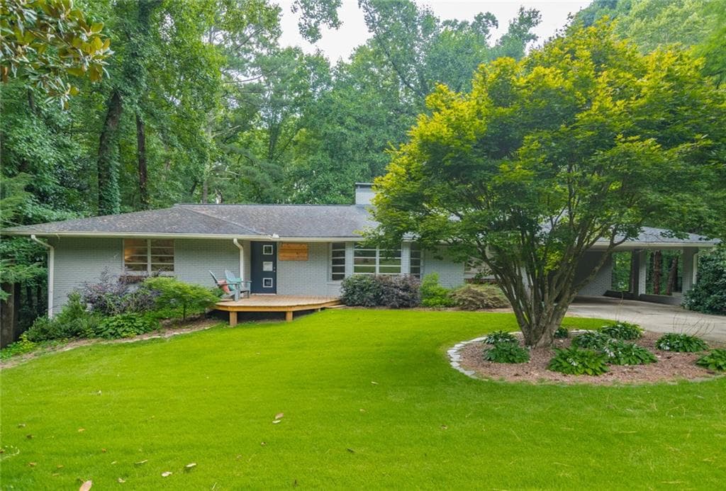 1043 Lakeshore Drive, Avondale Estates, GA 30002 — most recent listing photo