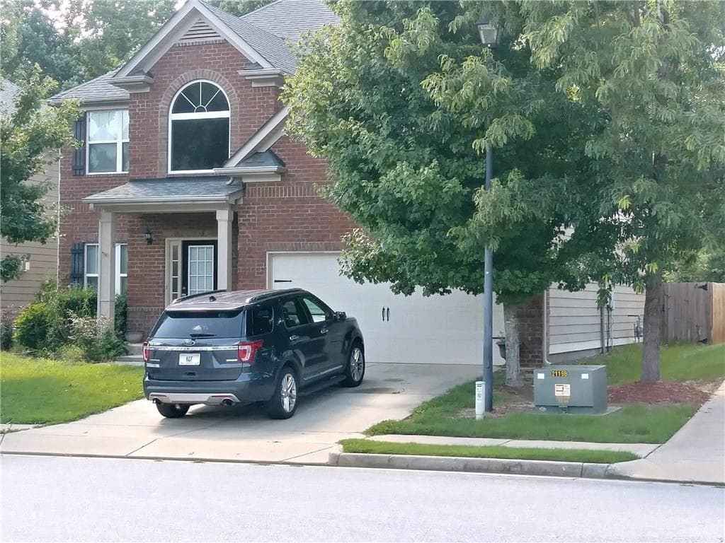 92 Matador Way, Newnan, GA 30263 — most recent listing photo