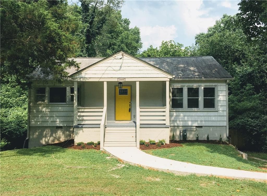 2 bedroom, 912 sq ft single family residence sold at 1888 Meadow Lane, Decatur, GA 30032