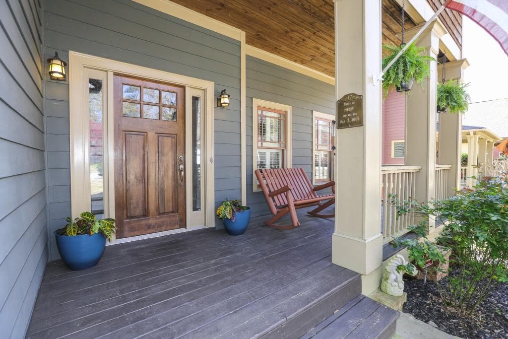 1821 Streamview Drive, Atlanta, GA 30316 — most recent listing photo