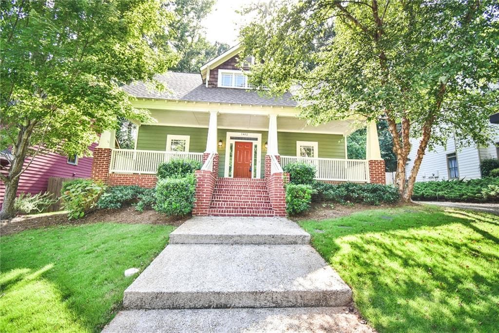 3 bedroom, 1,998 sq ft single family residence sold at 1402 Lakeview East Drive, Atlanta, GA 30316