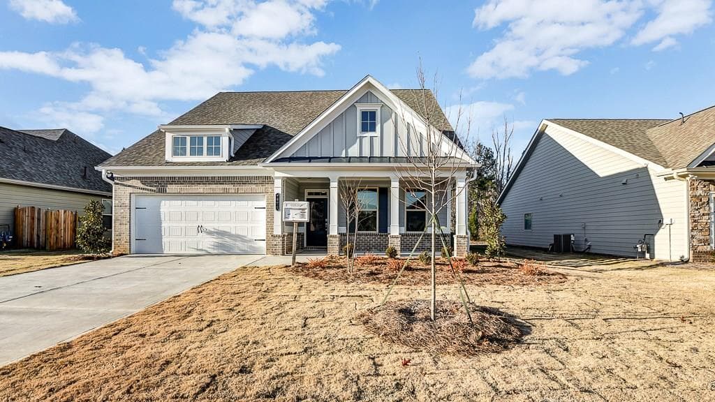 3 bedroom, 2,398 sq ft single family residence sold at 5950 Stellata Circle, Cumming, GA 30028